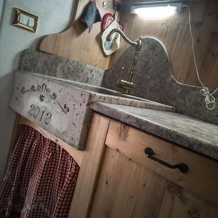 Casa Soraya Διαμέρισμα Falcade